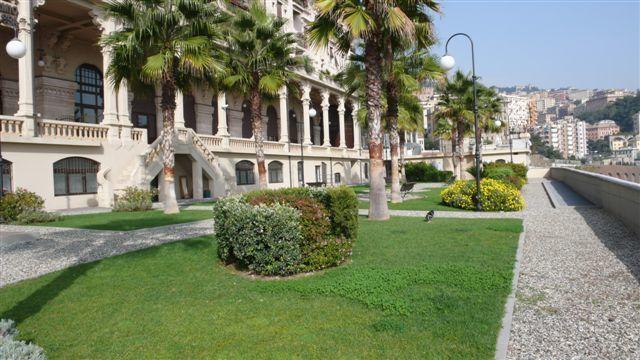 Au Petit Bonheur Genua