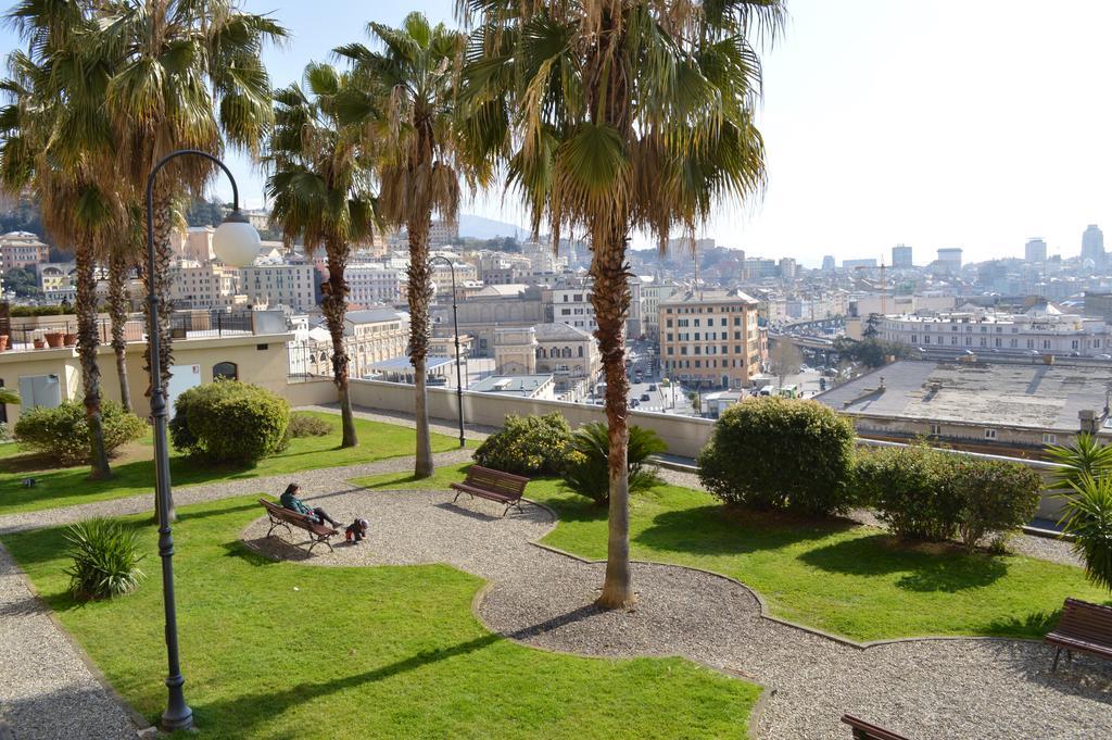 Au Petit Bonheur Genua