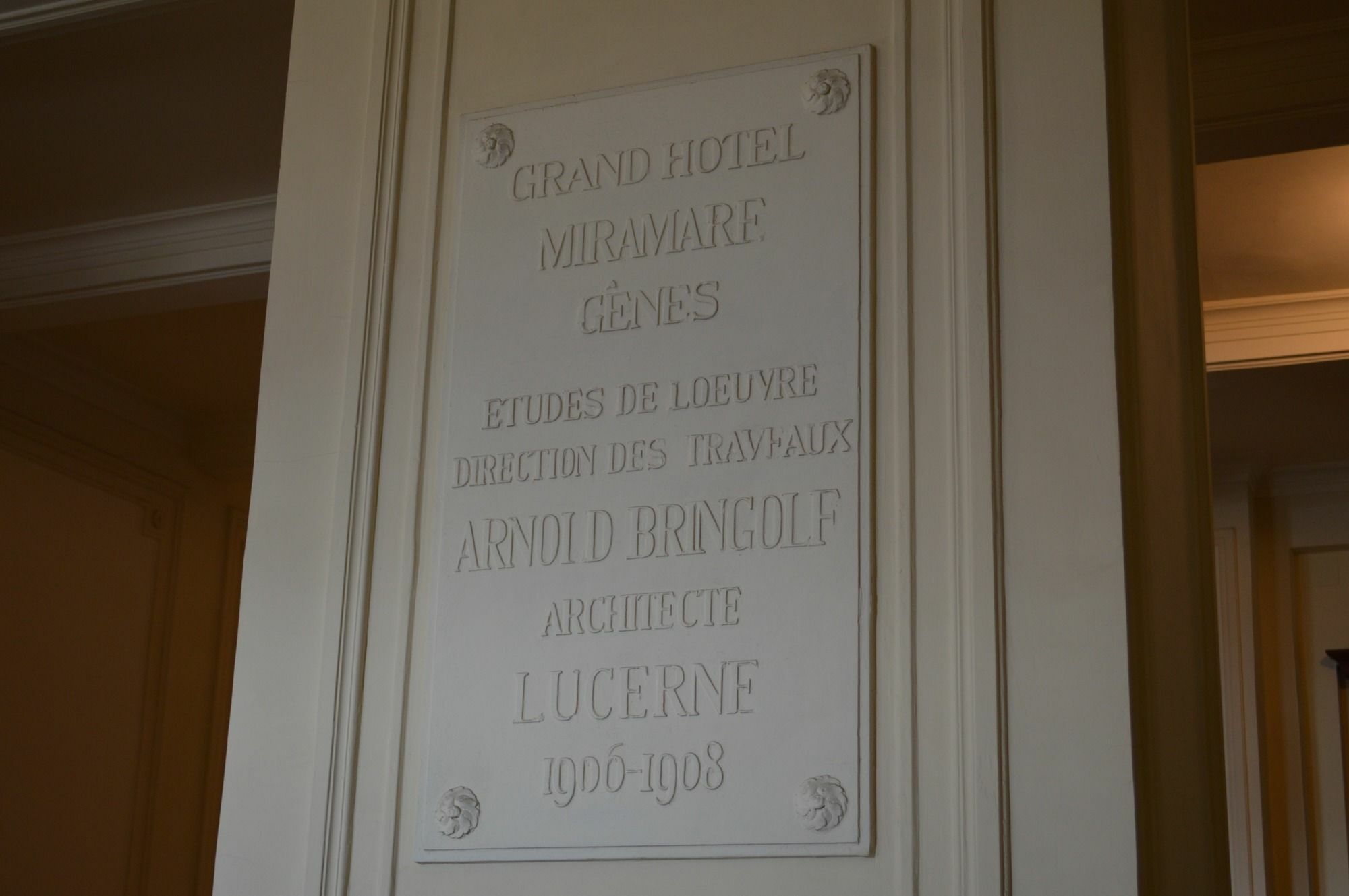 Au Petit Bonheur * Genua