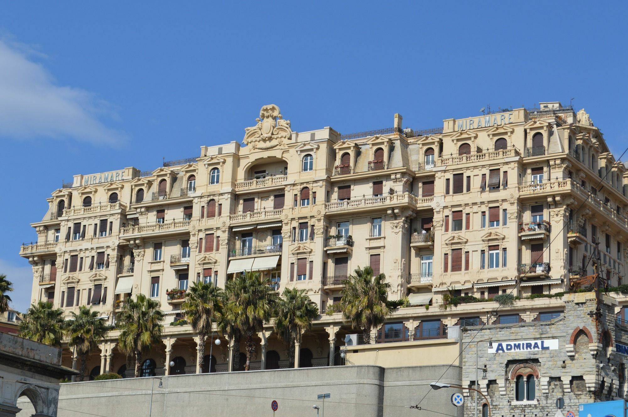 Au Petit Bonheur Appartement Genua
